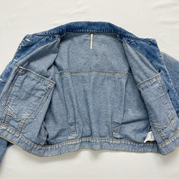 FREE PEOPLE Bedford Denim Crop Jacket Size XS Jean Cropped Boxy Dolman Batwing - Picture 10 of 14